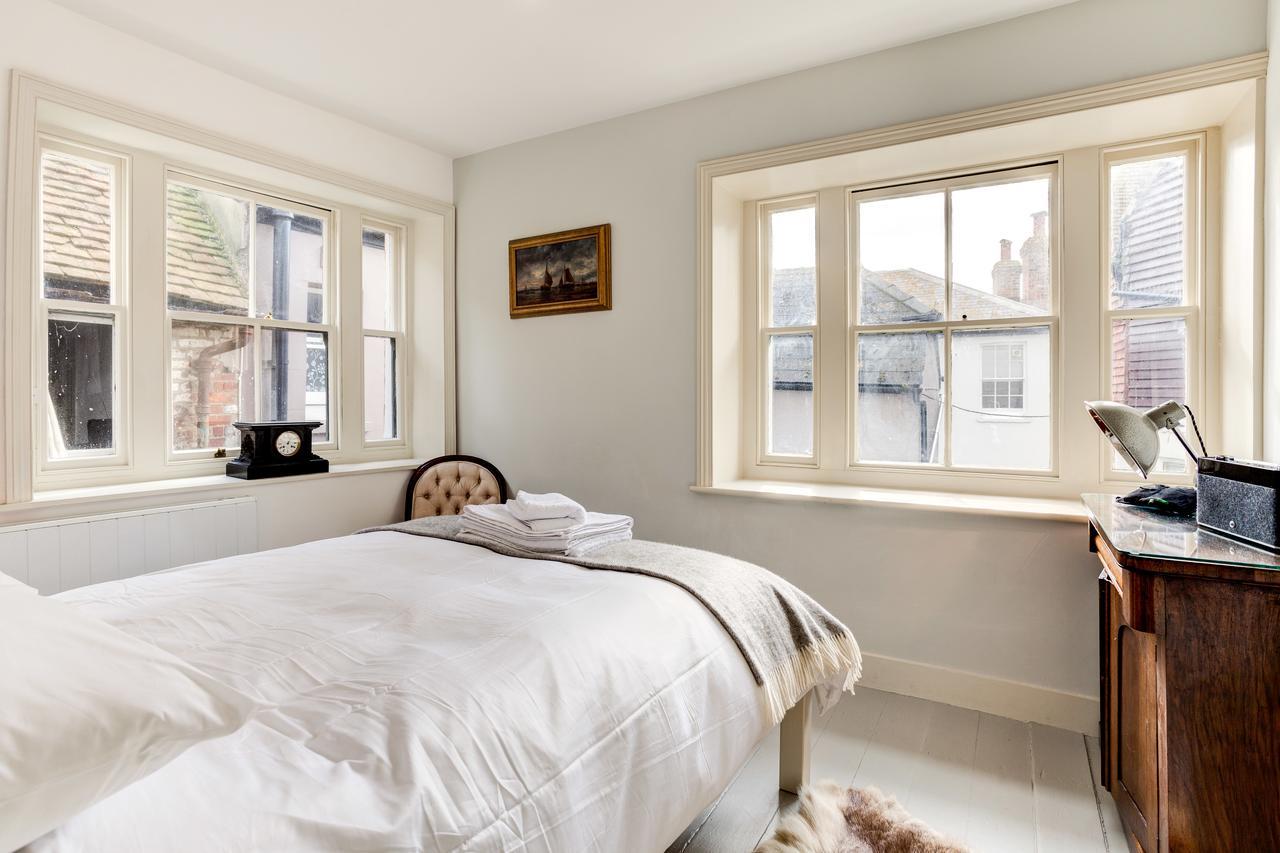 ヘイスティングス Stunning Seaside Georgian Townhouse With Sea Viewsヴィラ エクステリア 写真