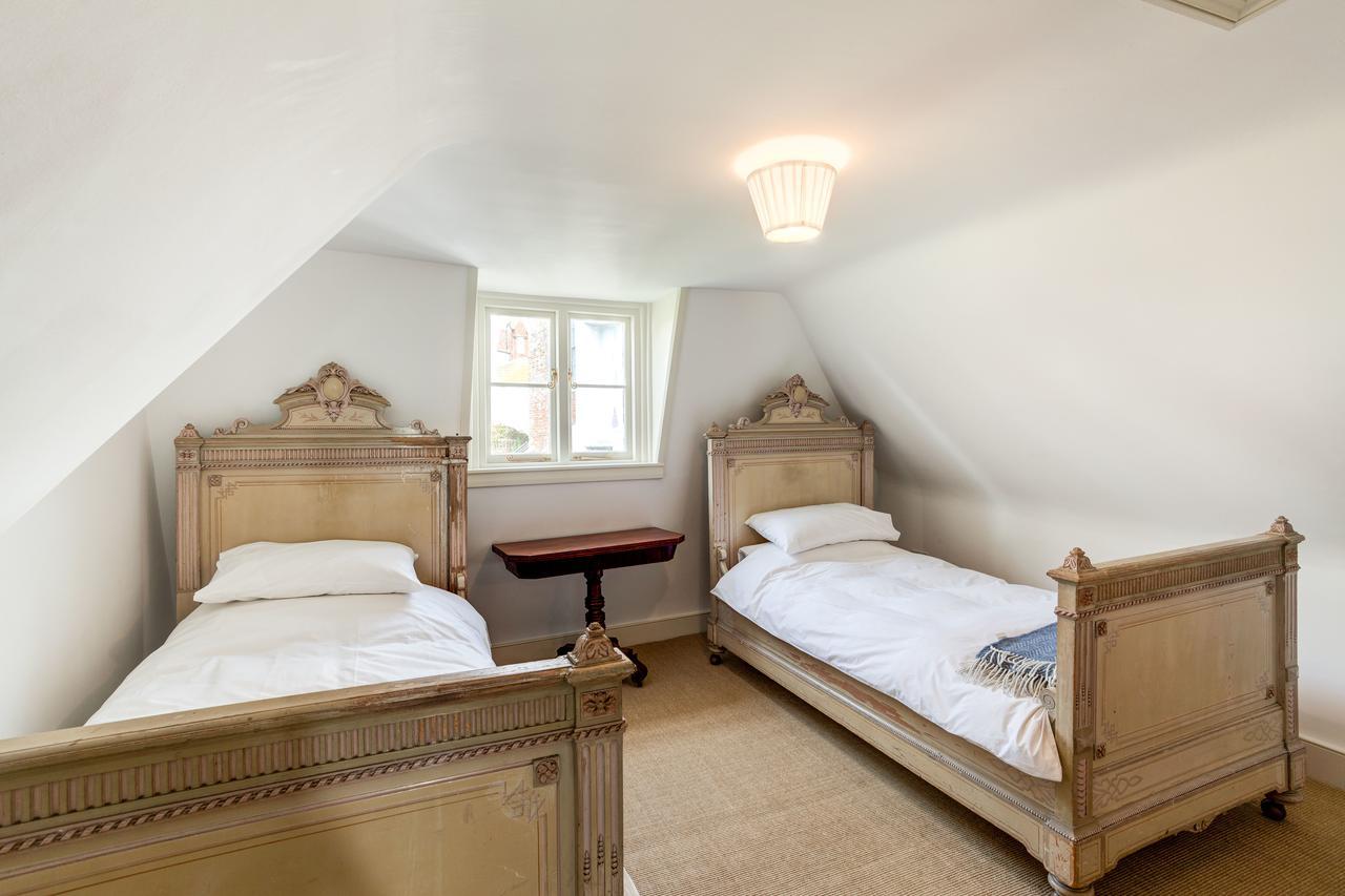 ヘイスティングス Stunning Seaside Georgian Townhouse With Sea Viewsヴィラ エクステリア 写真